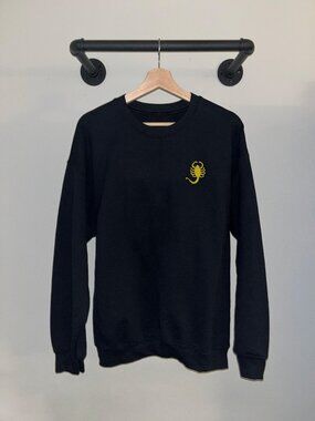 Black Yellow Drive Movie Scorpion Graphic Film 2000s Crewneck Sweatshirt